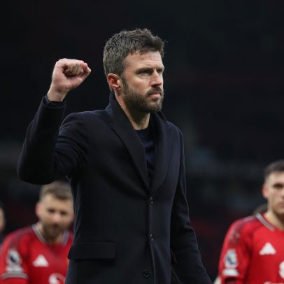 Carrick quebra teimosias de Amorim e leva o United a sequência de vitórias