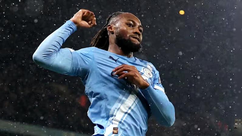 Semenyo comemora gol em City x Fulham — Foto: REUTERS/Phil Noble