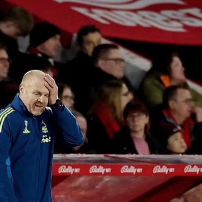 Nottingham Forest demite terceiro treinador em cinco meses