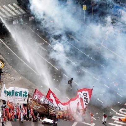 Greve paralisa embarques agrícolas na Argentina