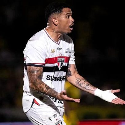 São Paulo atualiza quadro de Luciano após atacante deixar clássico com dores