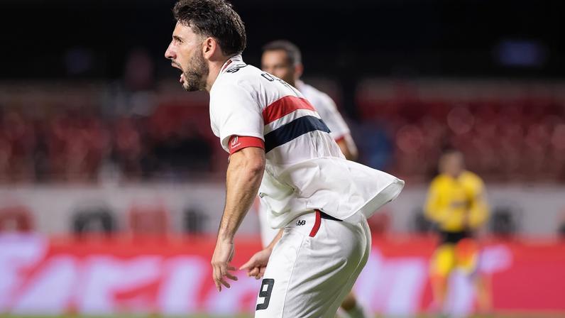 Calleri virou o placar contra o Primavera (Foto: Guilherme Veiga/PxImages/GazetaPress)