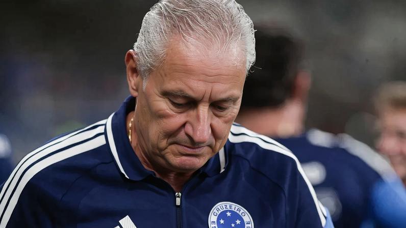 Tite técnico do Cruzeiro (Foto: Fernando Moreno/AGIF/Gazetta Press)