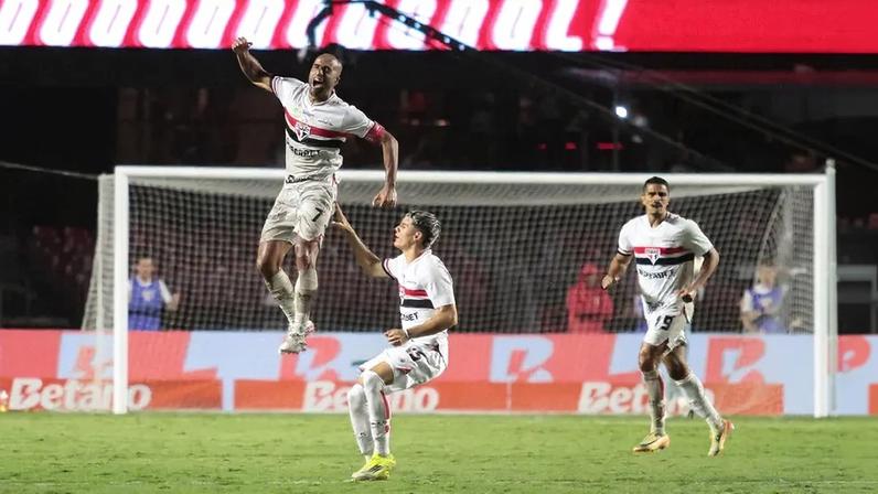 Lucas, do São Paulo, comemora seu gol durante partida contra o Primavera (Foto: Peter Leone/Ofotográfico/Gazeta Press)