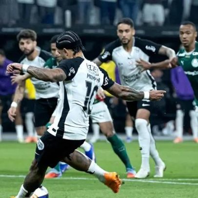 Corinthians x Palmeiras: pênalti de Carlos Miguel e falha de Memphis na cobrança