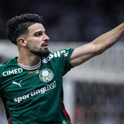 Palmeiras vence o Corinthians; pênalti perdido por Memphis e gol de Flaco López