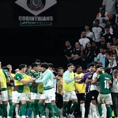Gândula é expulso após chute em Sosa no clássico Corinthians x Palmeiras