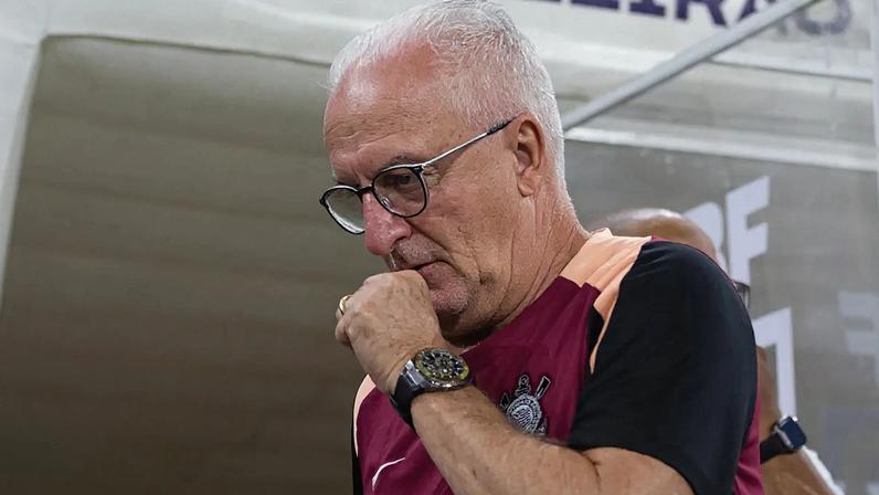 Dorival define o Corinthians para enfrentar o Athletico (Foto: Bruno Escolástico/E.Fotografia/Gazeta Press)