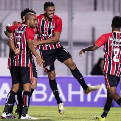 Lucas Ramon celebra classificação do São Paulo e gol histórico