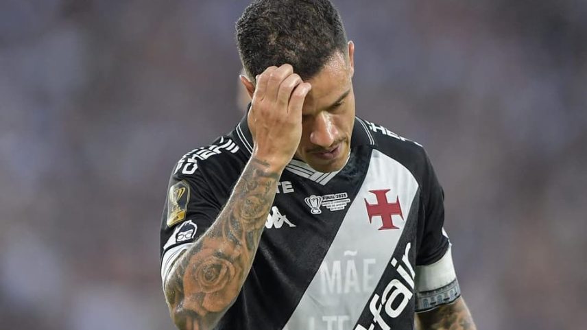 Coutinho na partida entre Vasco e Corinthians na final da Copa do Brasil (Foto: Thiago Ribeiro/Agif/Gazeta Press)