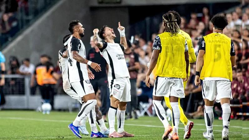 Rodrigo Garro marcou o gol do jogo (Foto: Luis Garcia/ Agif/Gazeta Press)