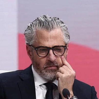 Casey Wasserman vende agência de talentos após ligações com Maxwell em arquivos Epstein
