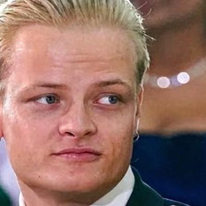 Filho da princesa herdeira da Noruega é preso antes do julgamento por estupro