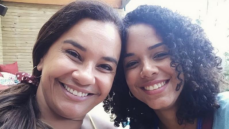 Filha de Solange Couto critica repercussão dos abusos que sofreu após fala polêmica da atriz: ‘Não me levantarei para atacar a minha mãe’