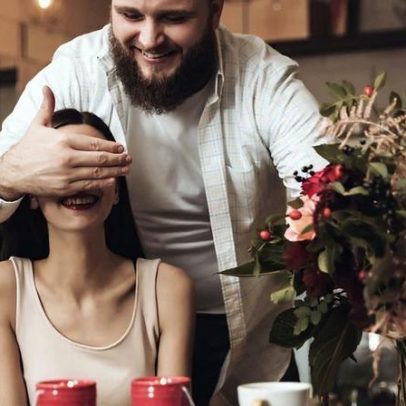 14 formas românticas de demonstrar amor ao cônjuge neste Dia dos Namorados