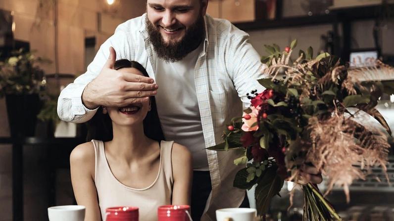 14 formas românticas de demonstrar amor ao cônjuge neste Dia dos Namorados