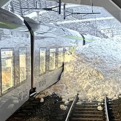 Trem descarrila na Suíça em meio a avalanches fatais nos Alpes