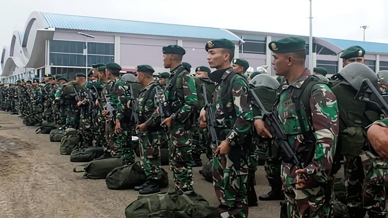 Indonesian soldiers at Domine Eduard Osok airport in 2019. The deployment of a significant number of foreign soldiers is likely to be fiercely opposed by the far-right members of Netanyahu’s coalition.