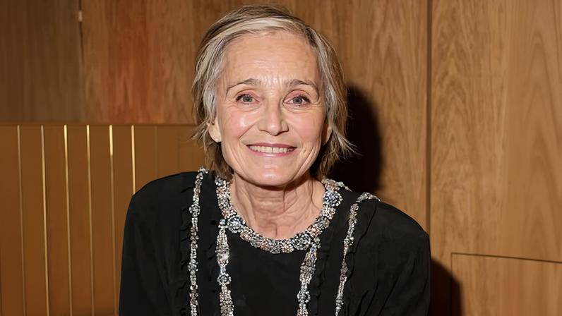 Kristin Scott Thomas received the leading light award at the Women's Prize for Playwriting ceremony in London.