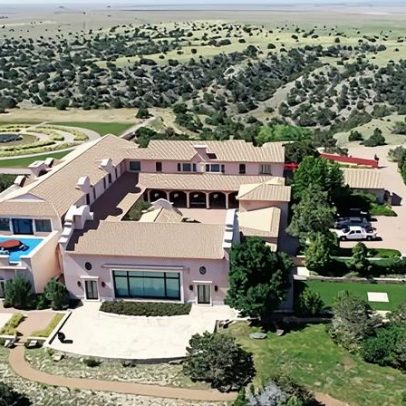 Ranch de Epstein no Novo México é adquirido pela família de candidato republicano