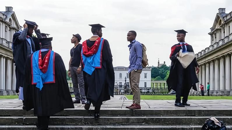 Greenwich and Kent are consulting on being named the London and South East University Group.