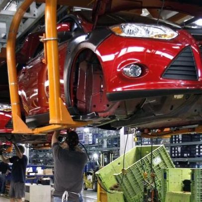Geely negocia produzir na fábrica da Ford na Espanha para evitar tarifas