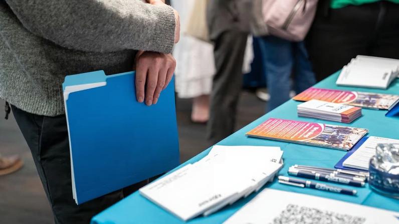 Executivos do setor de pessoal rejeitam a ideia de que a IA possa replicar totalmente o trabalho dos recrutadores