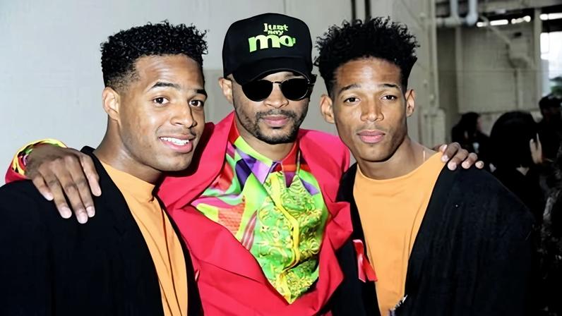 Shawn Wayans, Damon Wayans and Marlon Wayans during 1992 MTV movie awards in Culver City, California.