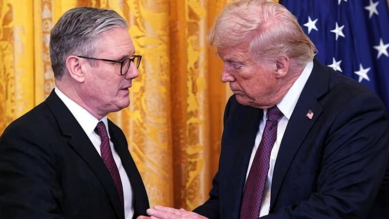 Keir Starmer and Donald Trump. Trump’s deals with about 20 countries, including the UK, were put in doubt after Friday’s US supreme court ruling.