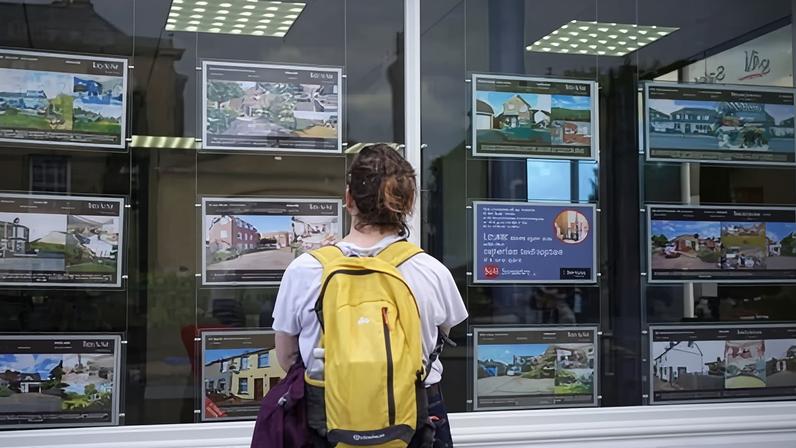 At the time of writing, new two- and five-year fixed-rate deals for first-time buyers hoping to borrow 95% started at about 4.47% and 4.53%, respectively.