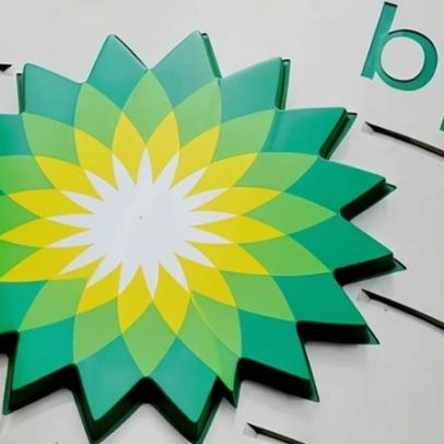 BP interrompe recompra de ações com queda de lucros anuais