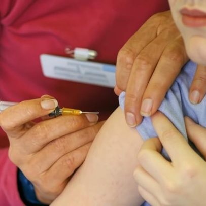 NHS falha em garantir vacinação infantil com MMR, alertam especialistas