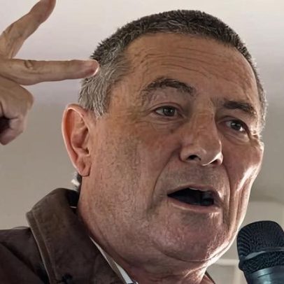 Grupos legais pressionam polícia australiana a prender general que acompanha o presidente israelense