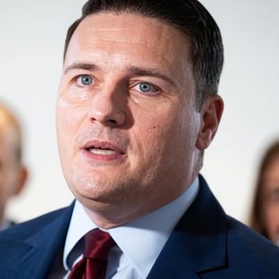 Streeting perde chances de reeleição em mensagens de WhatsApp com Mandelson