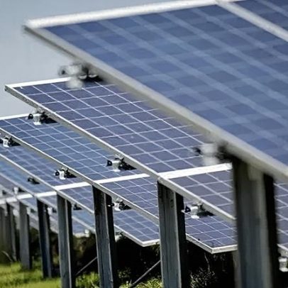 Usina solar transfronteira divide opiniões