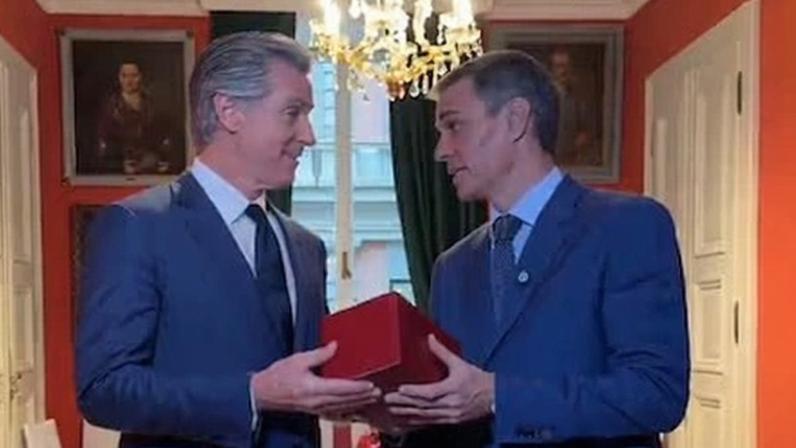 Gavin Newsom, gobernador de California, y Pedro Sánchez, presidente de España, este sábado en Múnich. Foto de X de Pedro Sánchez.