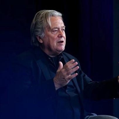 Bannon defende agentes de imigração em locais de voto no meio mandato