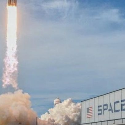 Elon Musk une SpaceX e xAI com avaliação de US$ 1,25 trilhão