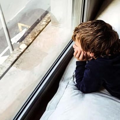 Um sexto de alunos autistas no Reino Unido não frequentaram a escola desde setembro