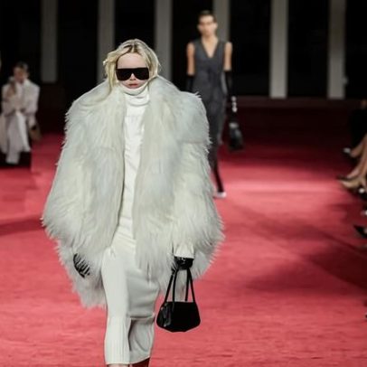 Michael Kors celebra 45 anos de carreira ao brindar às mulheres de Nova York