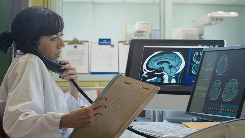 The Royal College of Radiologists found half the UK’s 60 specialist cancer treatment centres could not hire clinical oncologists last year.