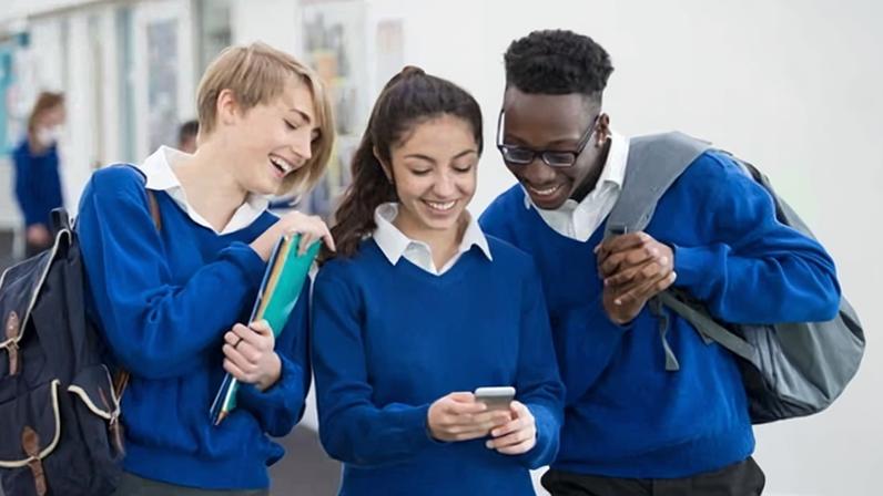 The government recently issued new guidance calling for schools to be phone-free, including during breaks and lunchtimes.