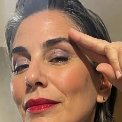 Glória Pires representa geração dos anos 60, criada sem celular