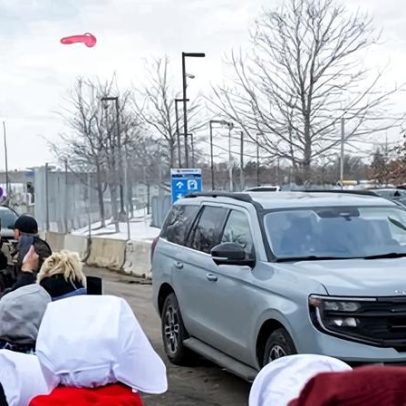 Manifestantes em Minneapolis detidos no 1º mês desde a morte de Renee Good