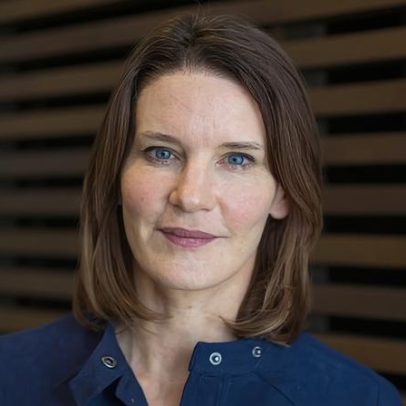 Vocabulário infantil encolhe conforme leitura cede lugar à tela, diz Susie Dent