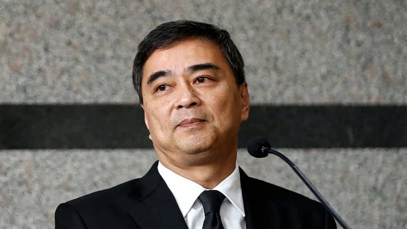 Former Democrat Party leader Abhisit Vejjajiva announces his resignation as a member of the parliament during a press conference in Bangkok, Thailand June 5, 2019. REUTERS/Soe Zeya Tun