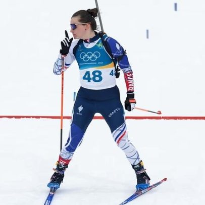Biatleta francês condenado por fraude vence ouro olímpico; colega fica em 80º