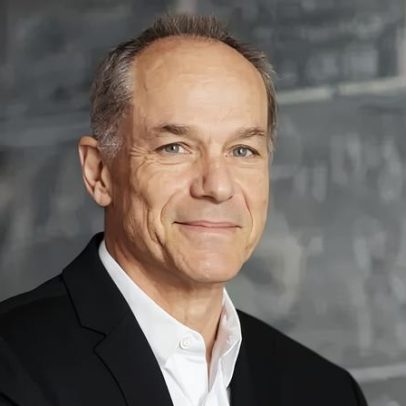 Marcelo Gleiser alerta que confiar em IA pode nos deixar menos inteligentes