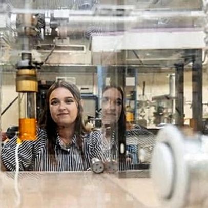 Labor critica a reforma de anúncios de jogos de azar e pressiona Wells