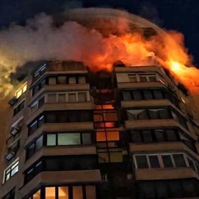 Zelensky pede acelerar defesa aérea; Trump elogia negociações de paz